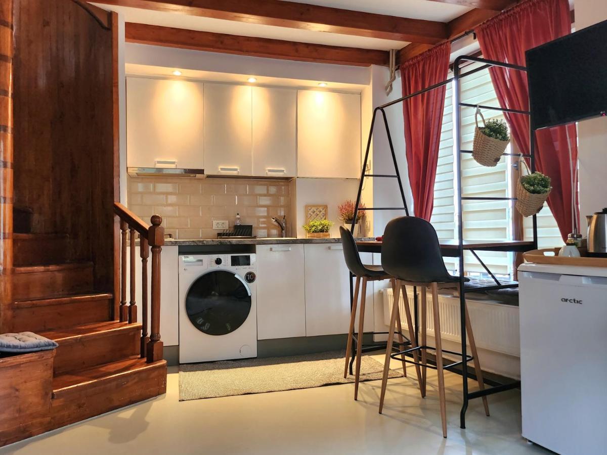 The-Point Lovely Studio In Center Of Bukarest Eksteriør billede